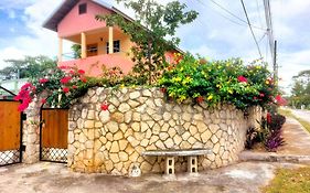 Stoney Gate Cottages Negril  Jamaica